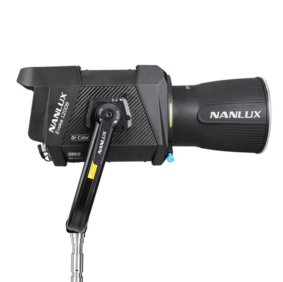 Nanlux Evoke 1200B